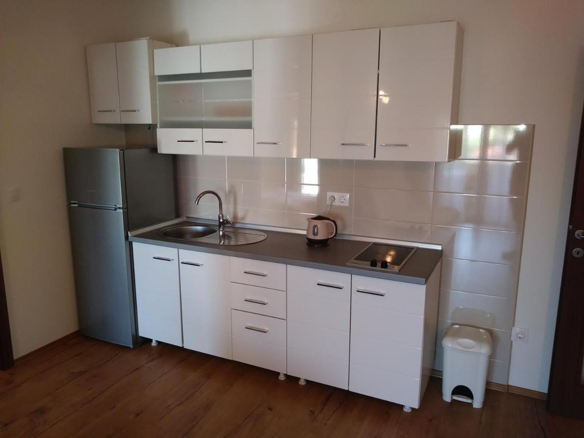 Nives Apartmani Pakoštane Екстериор снимка