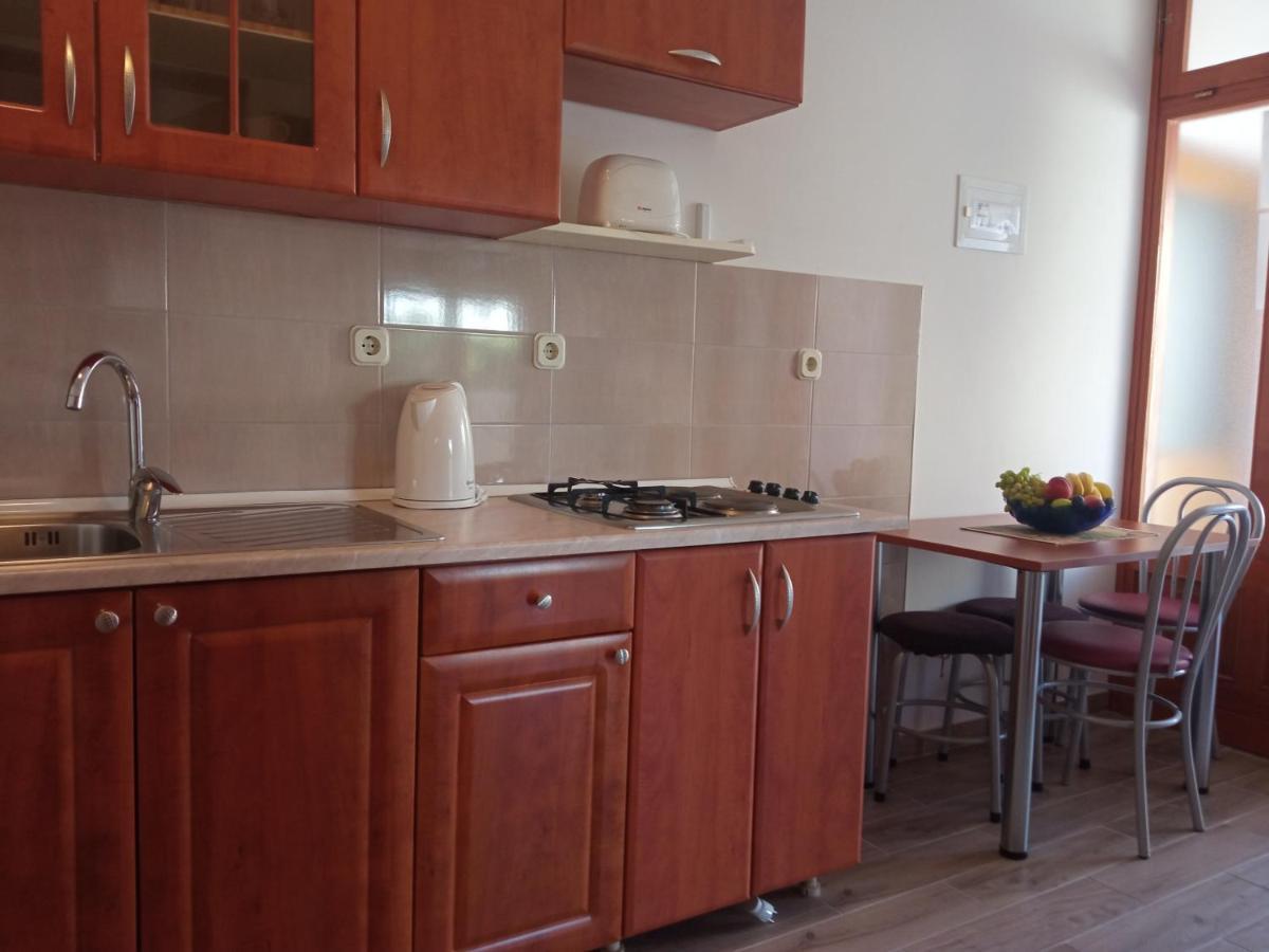 Nives Apartmani Pakoštane Екстериор снимка